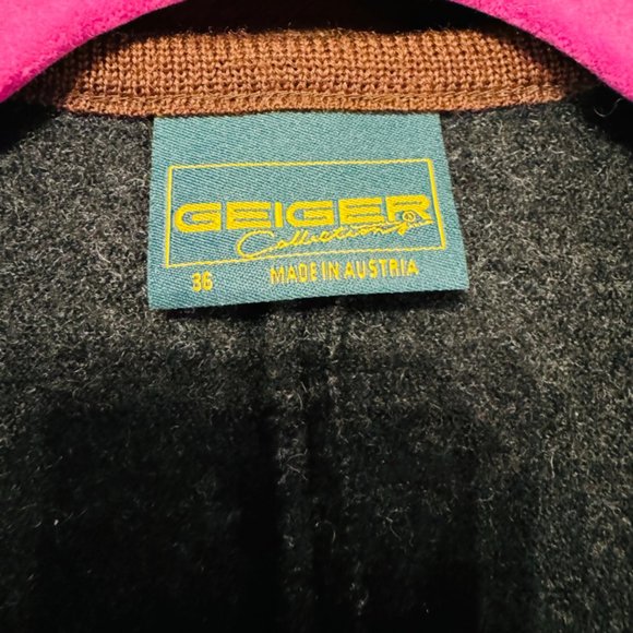 Vtg Geiger blazer  Sz 36 Black V Neck Boiled Wool Buttons Austria - Picture 8 of 8